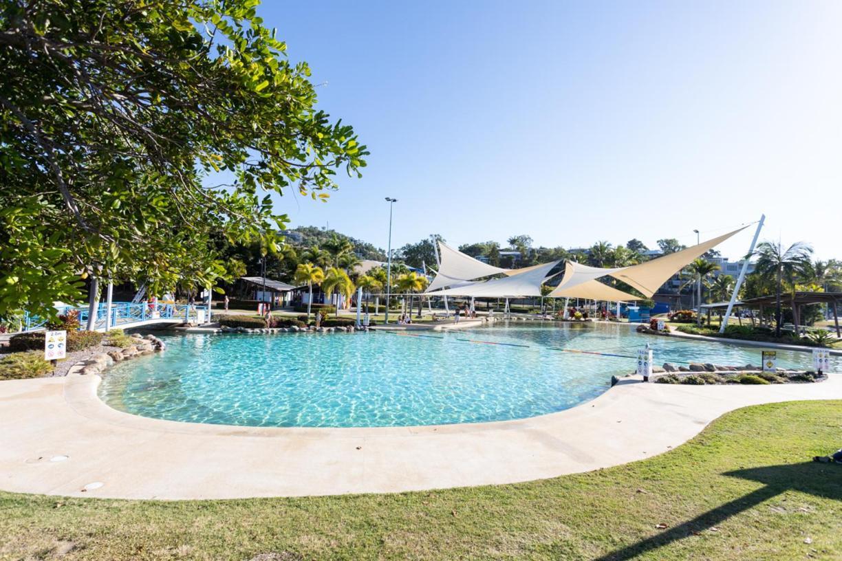 Central Ocean View Studio 27A Airlie Beach Exteriör bild